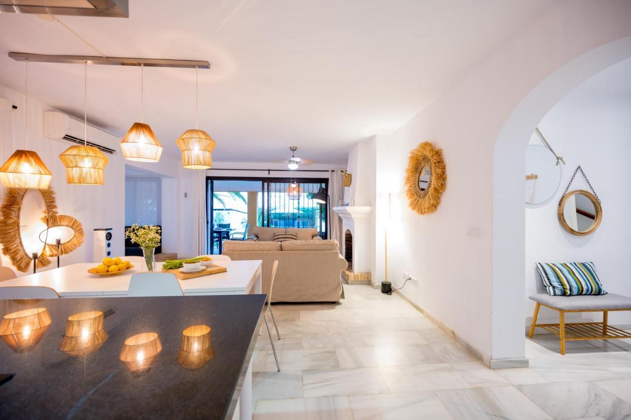 Typical Beach House Las Chapas Playa With Heated Pool Марбеля Екстериор снимка