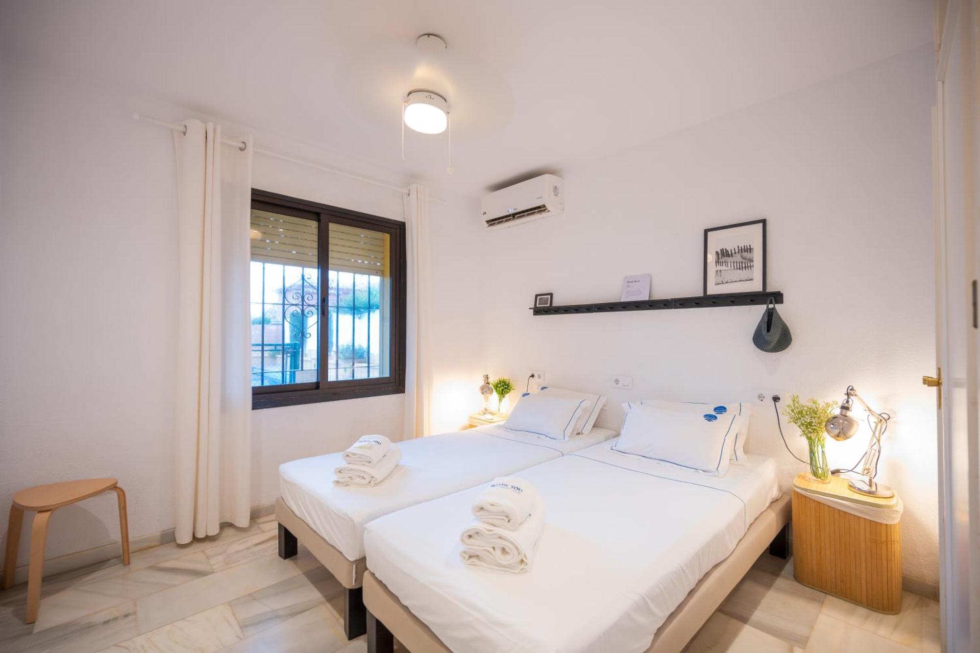 Typical Beach House Las Chapas Playa With Heated Pool Марбеля Екстериор снимка