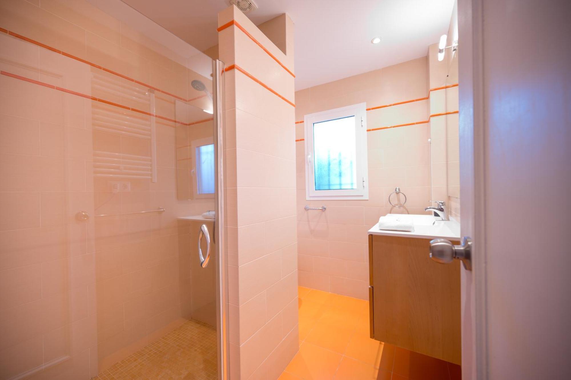 Typical Beach House Las Chapas Playa With Heated Pool Марбеля Екстериор снимка