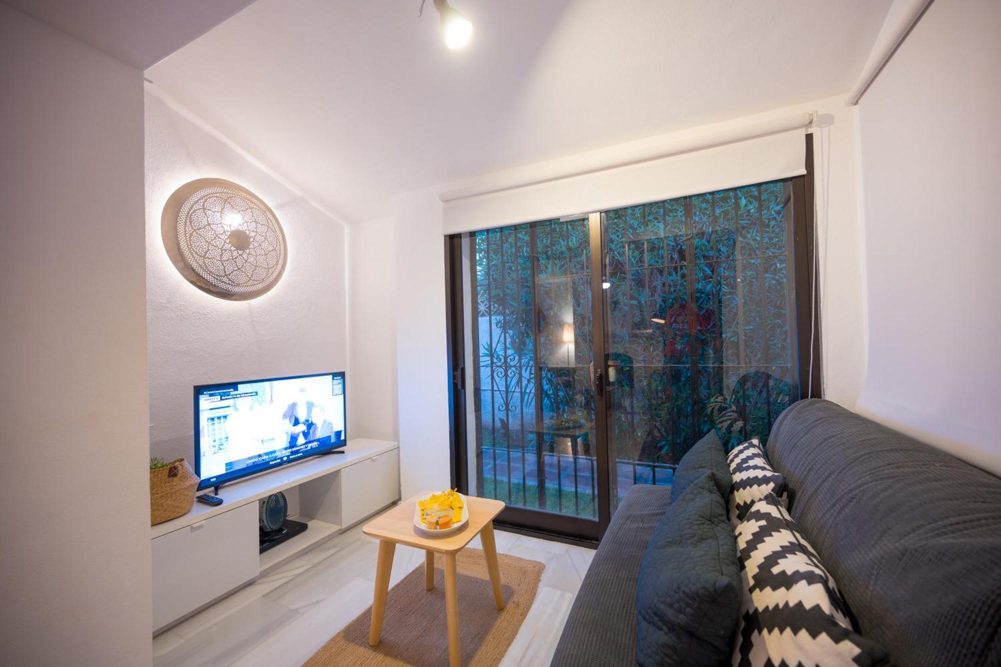 Typical Beach House Las Chapas Playa With Heated Pool Марбеля Екстериор снимка